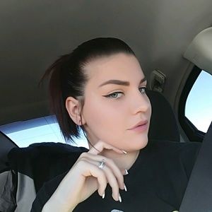 Meet your Posher, Tabithah